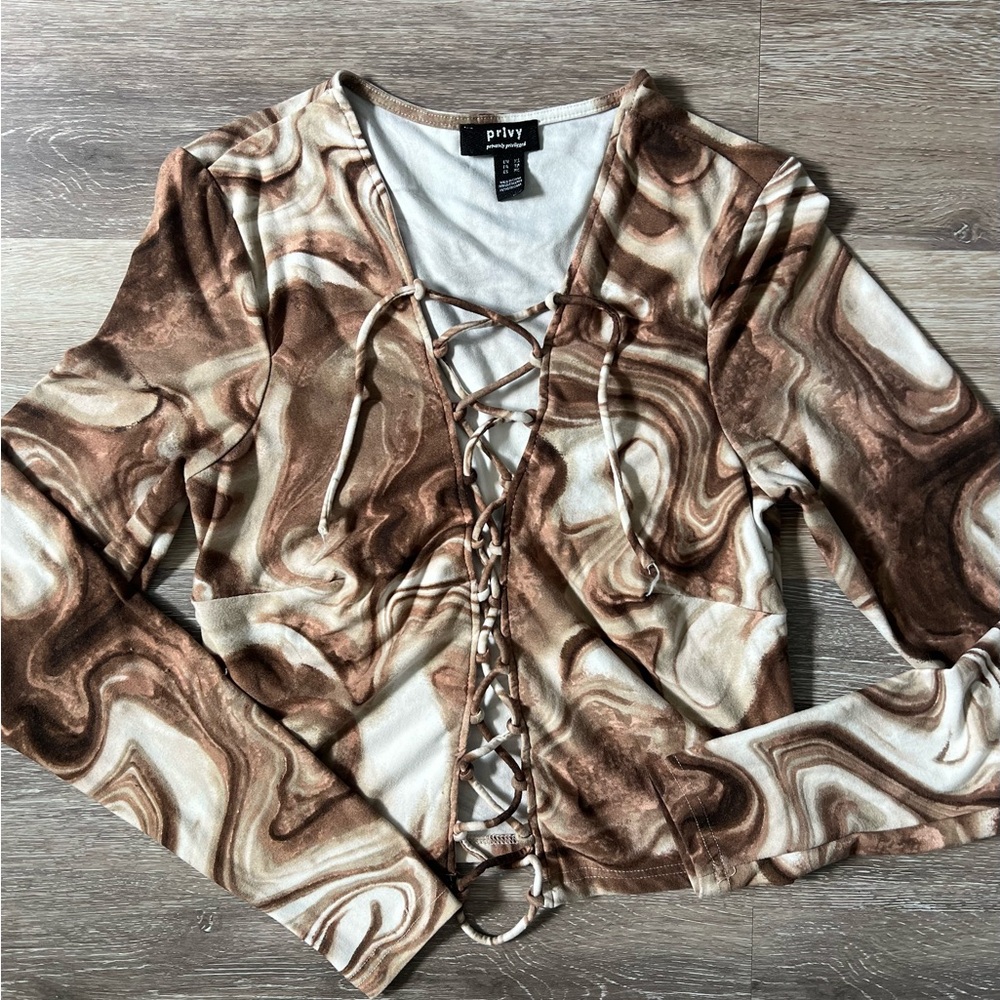 Privy Swirl Pattern Lace-Up Top
